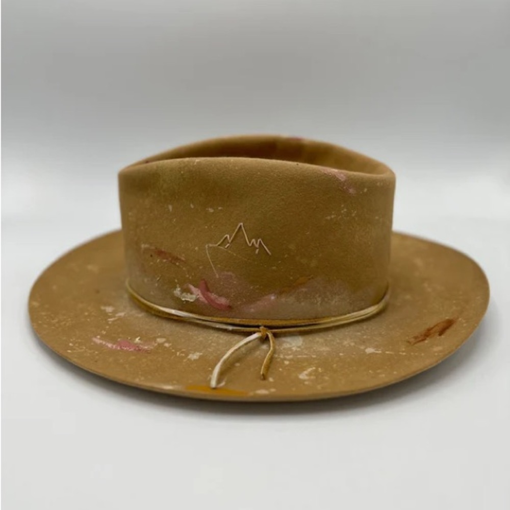 JW Bennett Beaver Lucky Camel Hat Hand Painted